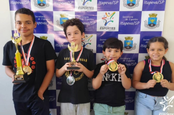 1º Festival de Damas e Xadrez acontece em Itapeva
