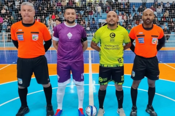 Nic Sede e Adventista do Sétimo Dia vencem as semi-finais e seguem para a disputa da taça de campeão