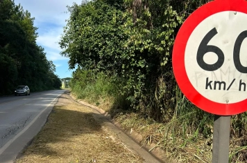 Serviços de roçada, limpeza e manutenção são realizados no Jardim Maringá e Portal Itapeva