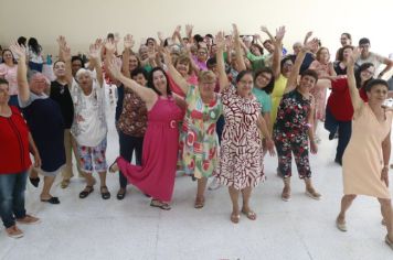 Mulheres assistidas pelo Centro do Idoso da Vl. Aparecida participam de comemoração especial