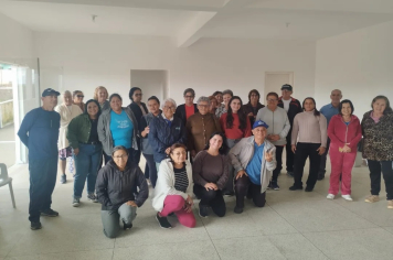 Idosos participam de encontro que ensina a manutenção da boa saúde