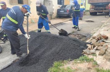 Operação Tapa-Buraco segue recuperando o asfalto de Itapeva