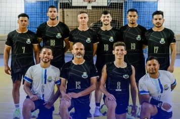 Voleibol de Itapeva estreia temporada com invencibilidade e marca retorno às competições regionais