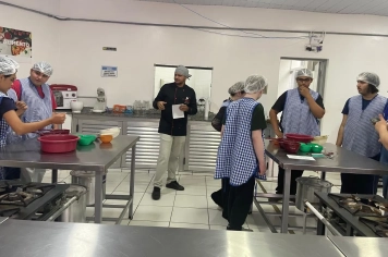 Oficina de Cupcakes marca celebração do Mês de Conscientização sobre o Autismo em Itapeva