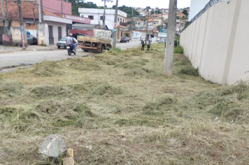 Serviços de roçada acontecem em Itapeva