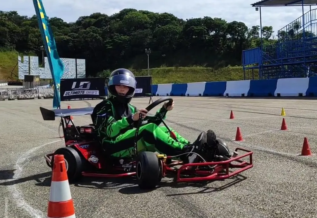 Jovem talento de Itapeva se destaca no automobilismo virtual e já mira novos desafios nas pistas