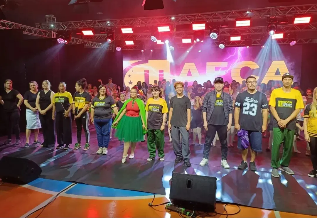 Prefeitura de Itapeva prestigia o “Festival do Código de Honra” no ginásio da CCE