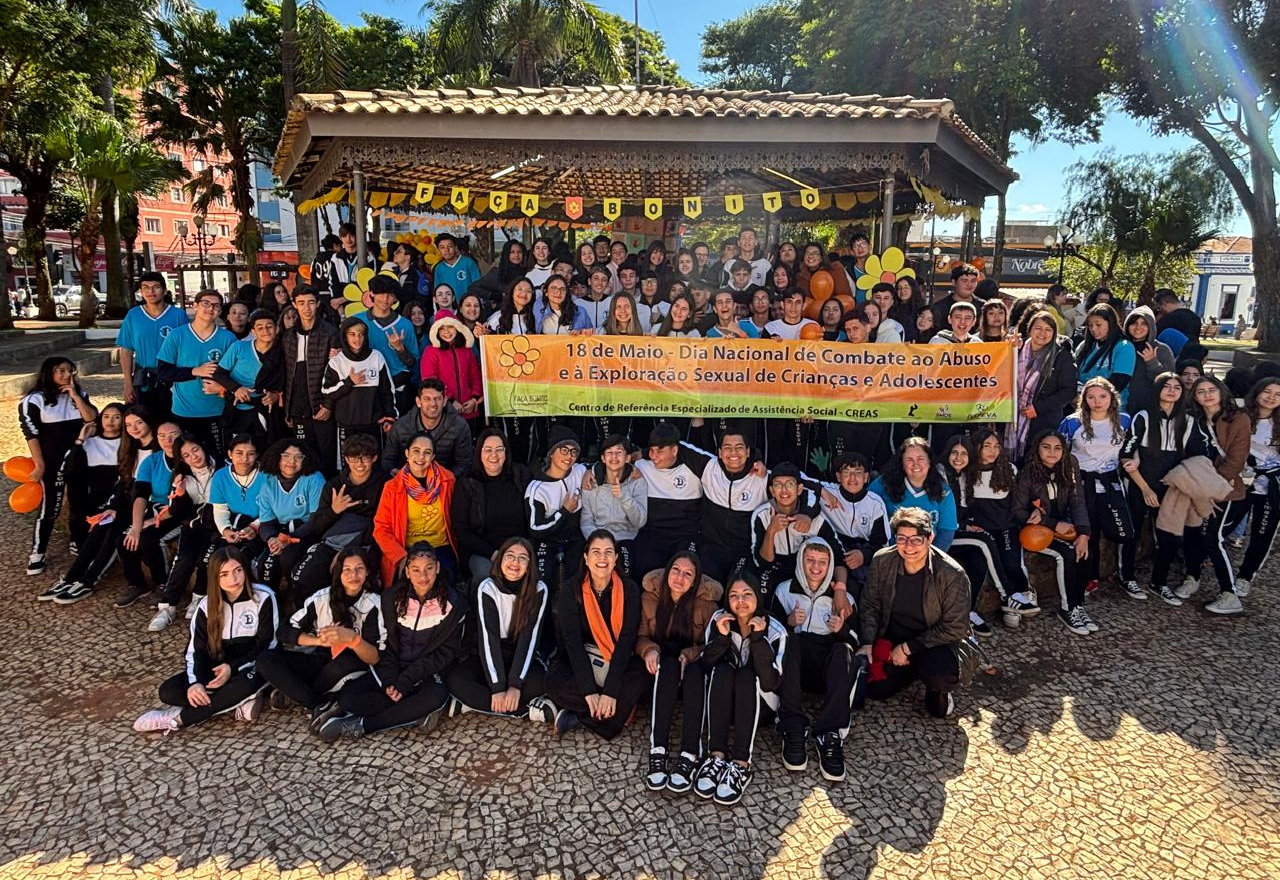 Prefeitura realiza caminhada de conscientização sobre o combate ao abuso e exploração sexual de crianças e adolescentes