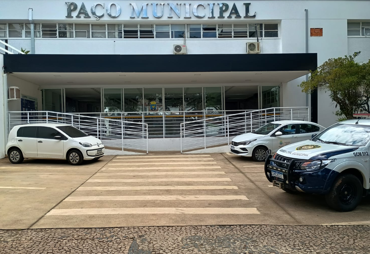Confira o que abre e fecha no feriado prolongado do Dia do Trabalho