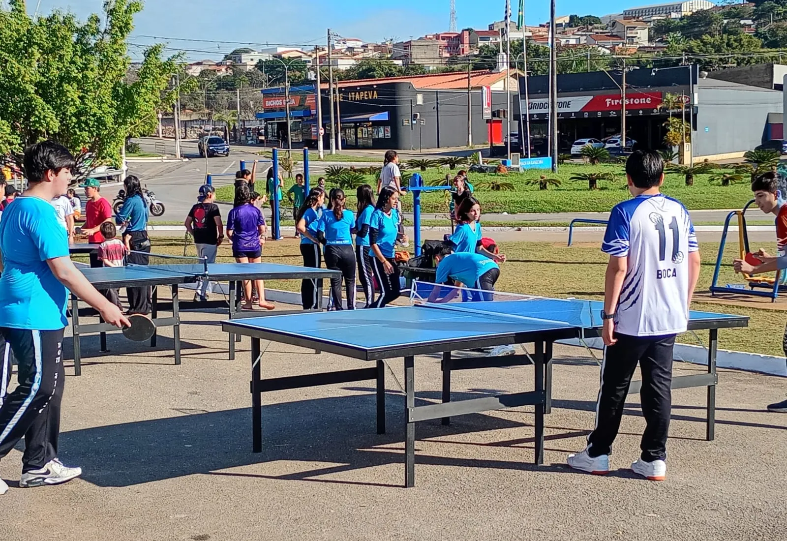Centenas de alunos participam do 
