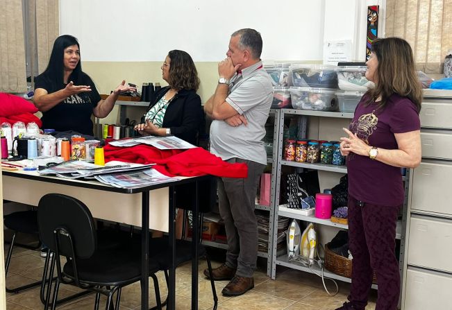 Curso Avançado de Costureiro prepara os alunos para o mercado de trabalho