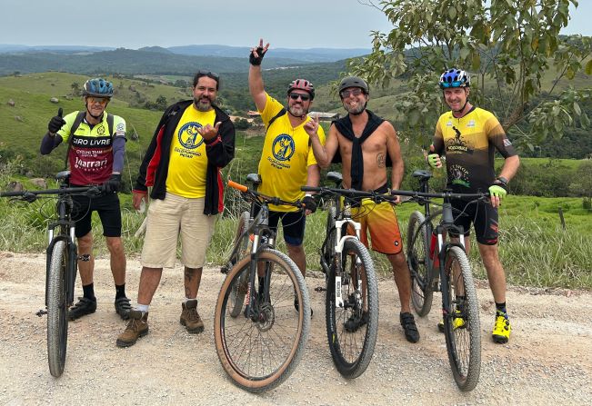 Ciclistas de Itapeva e região participam de passeio até o Petar