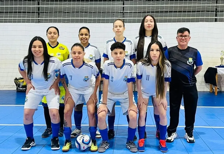 Equipe feminina de Itapeva conquista 3º lugar no Campeonato Regional de Futsal