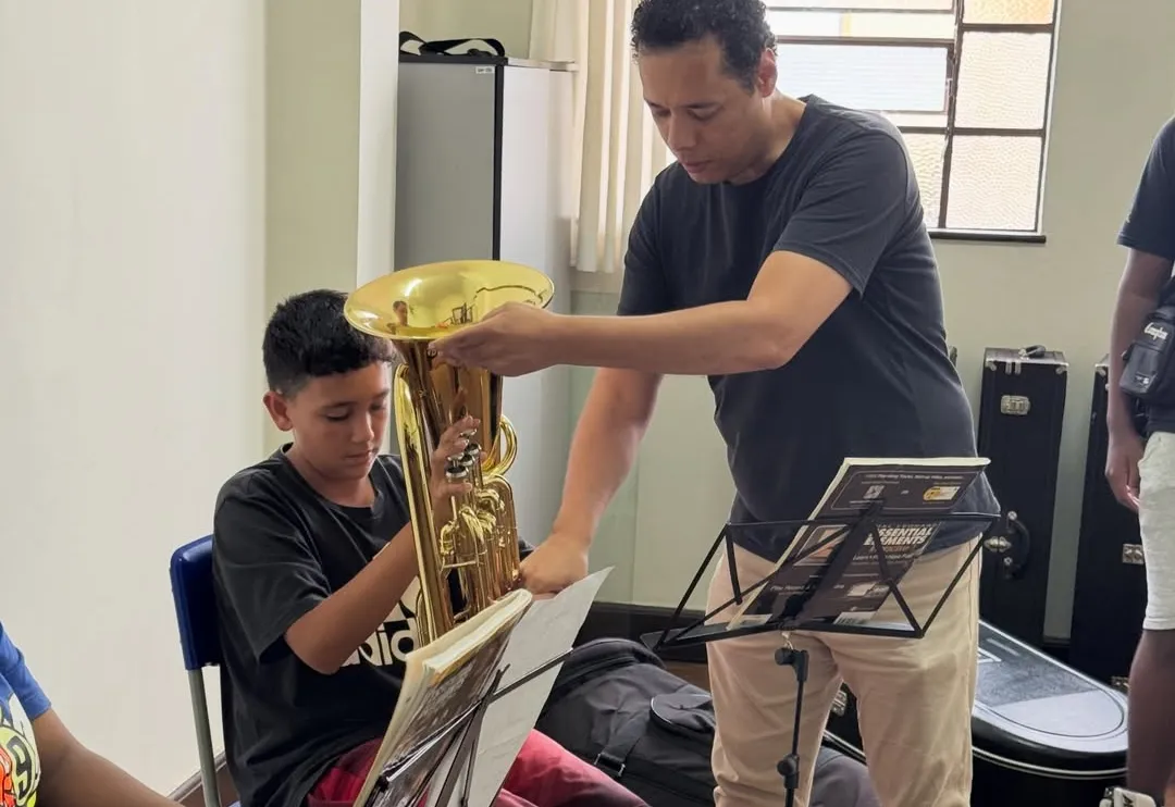 Adolescentes do CRAS Santa Maria participam de dia de imersão musical no Projeto Guri