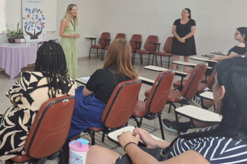 Secretaria Municipal da Educação realiza formação inicial para estagiários.