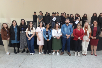 Secretaria de Educação realiza formação para merendeiras na Escola Municipal Tereza Silveira 