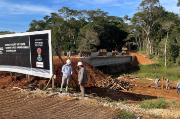 Prefeitura está em fase de finalização da construção da ponte de concreto na Usina da Barra