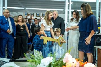 Solenidade em frente ao Paço Municipal é marcada pela posse dos secretários municipais.