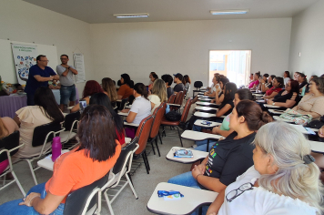 Colaboradores da Secretaria de Educação participam de formação