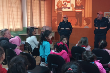 Alunos do Sistema Municipal de Ensino recebem orientações para a prevenção de situações de risco