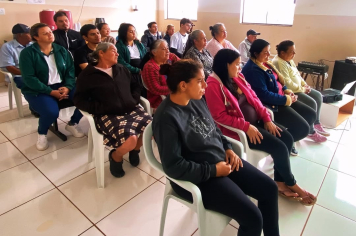 Diálogo sobre inclusão e valorização da pessoa com deficiência é realizado no CRAS Santa Maria