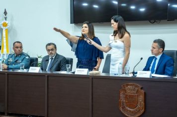 Sessão solene na Câmara dá posse à prefeita Adriana Duch Machado e ao vice-prefeito Generci Assis Neves no dia 1º de janeiro