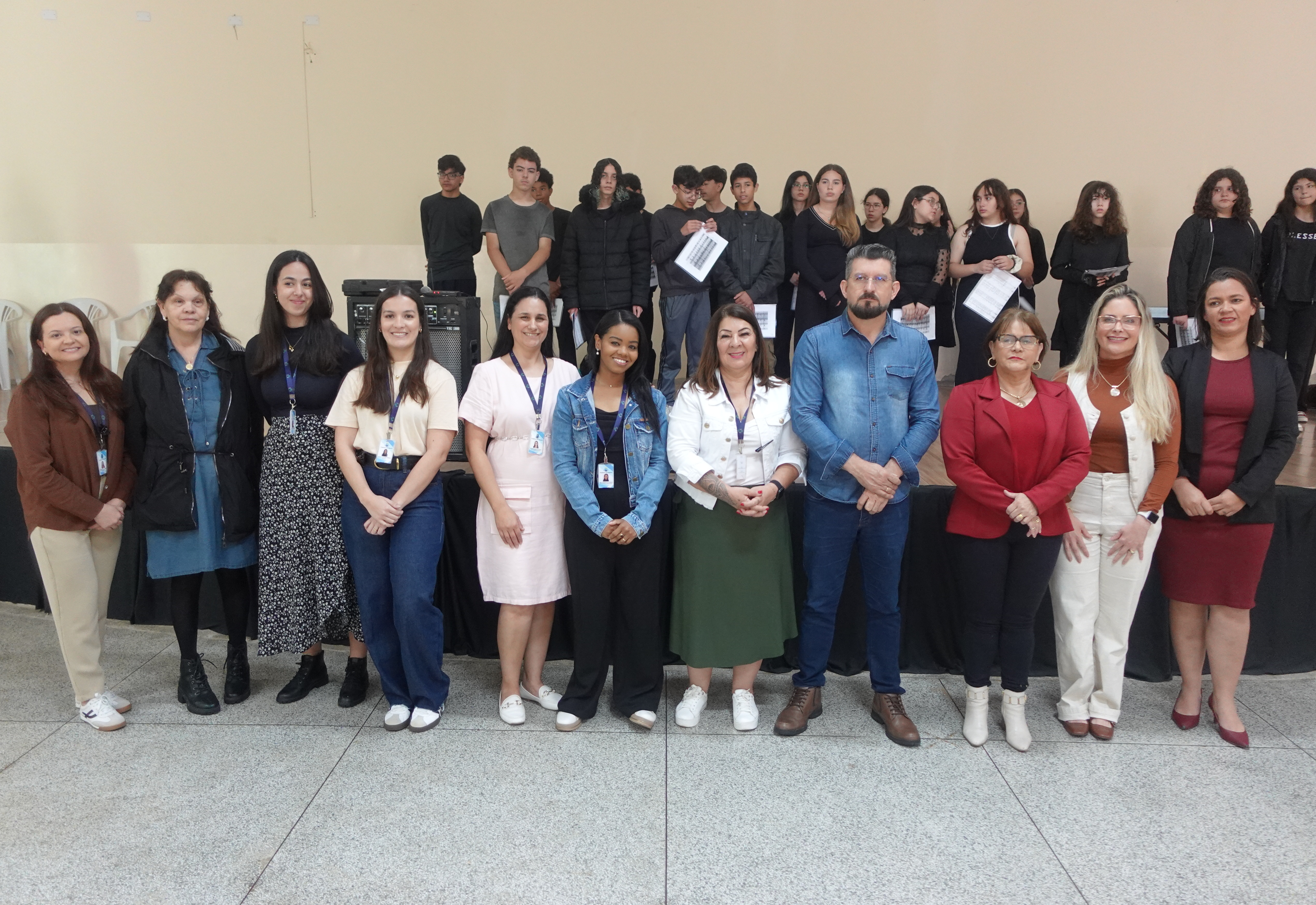 Secretaria de Educação realiza formação para merendeiras na Escola Municipal Tereza Silveira 