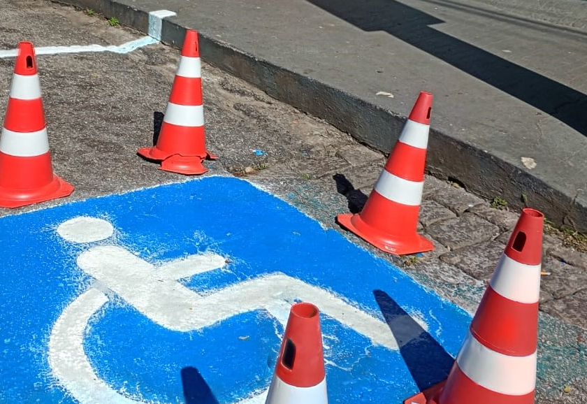 Prefeitura sinaliza novas vagas de utilização preferencial no Centro da Cidade