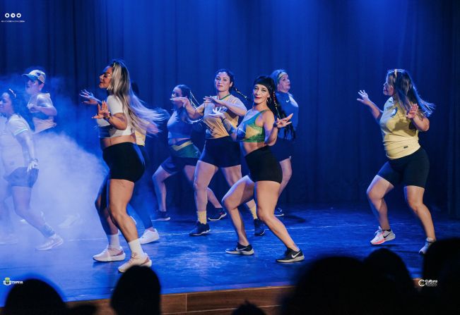 Encerramento das Oficinas de Dança Fitness encanta o público