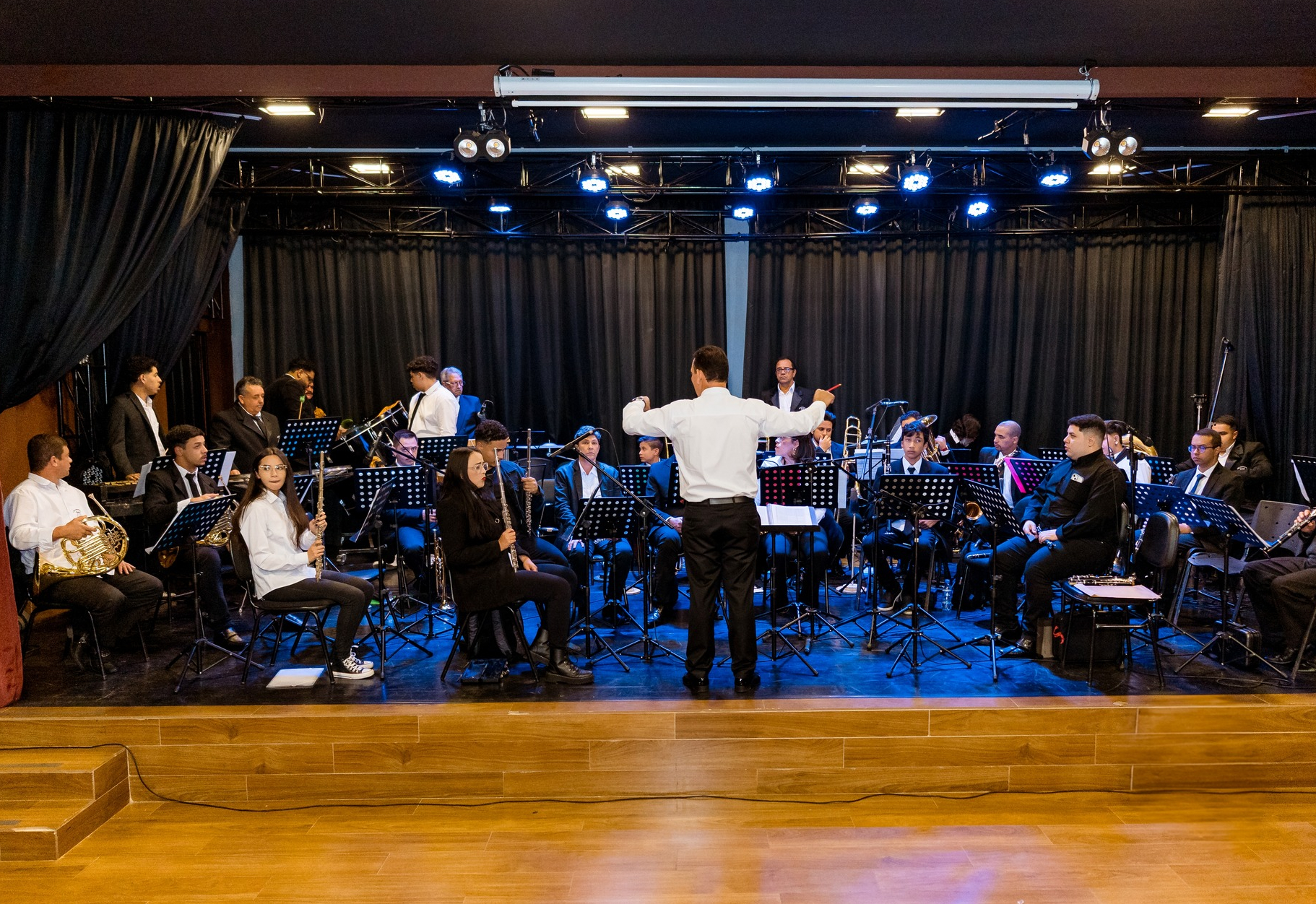 Lira Itapevense realiza apresentação especial em homenagem às mães