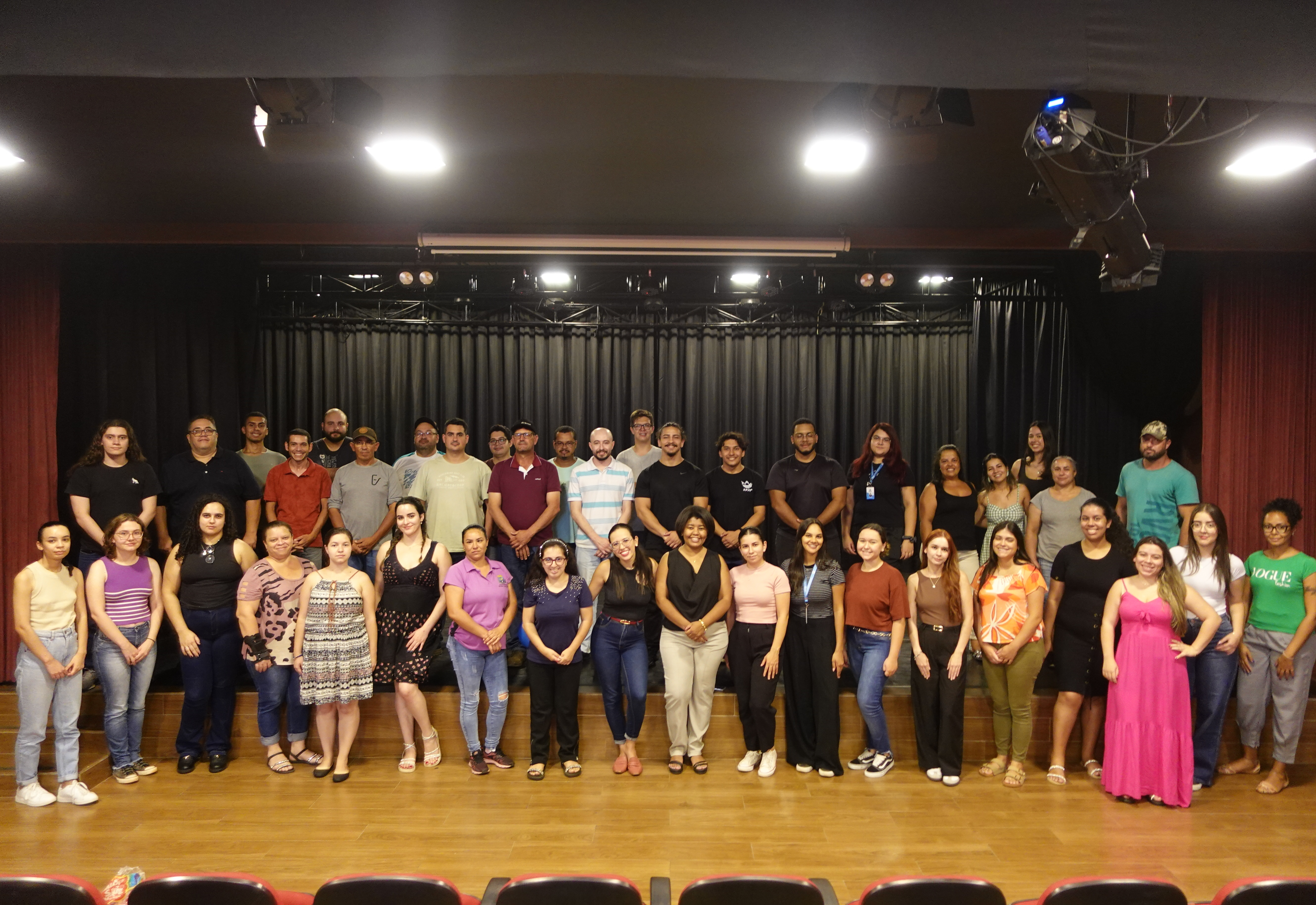 Controladoria Geral do Município realiza curso de capacitação para estagiários, jovens aprendizes e servidores municipais efetivos.