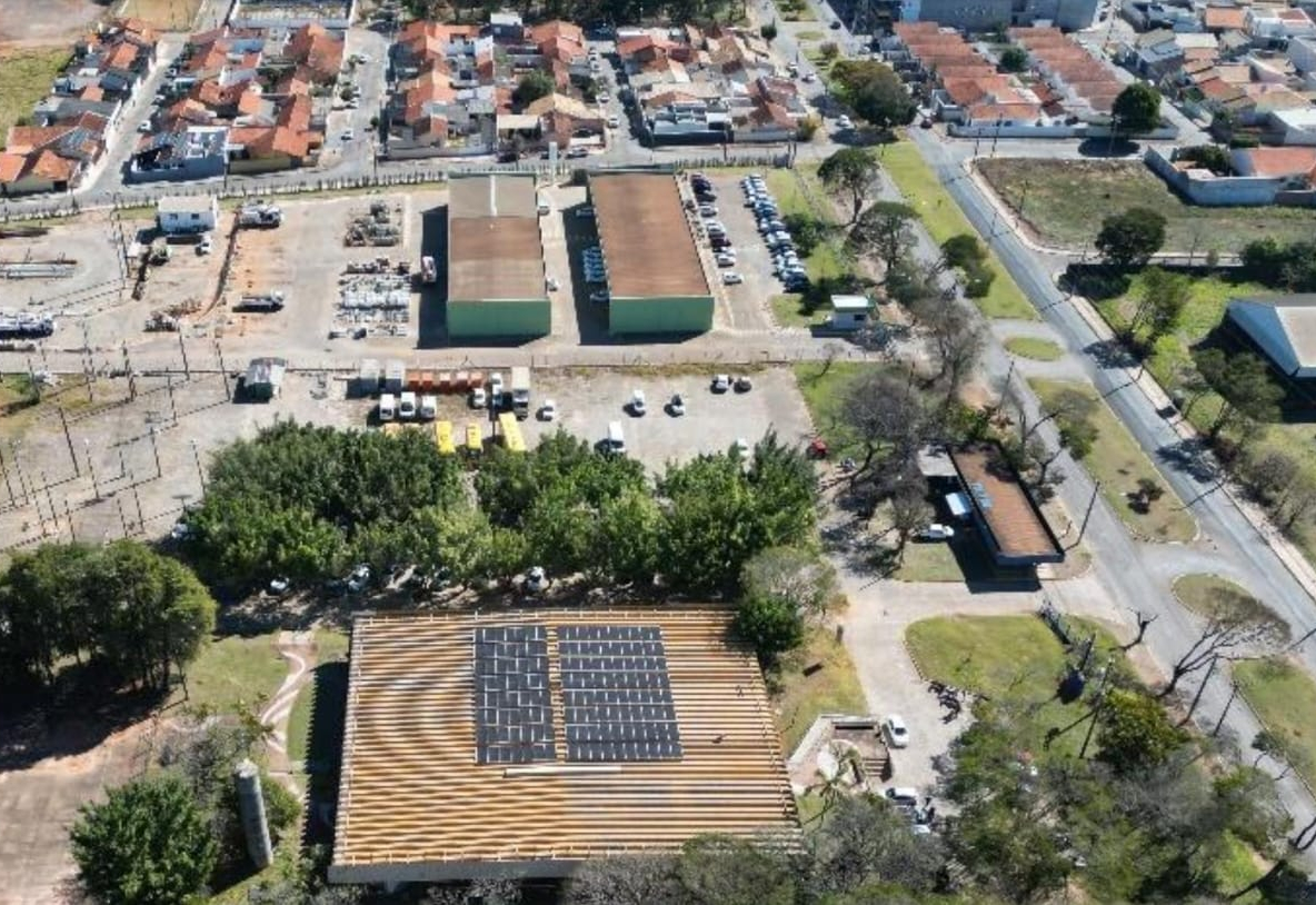 Secretaria da Saúde de Itapeva recebe instalação de usina solar
