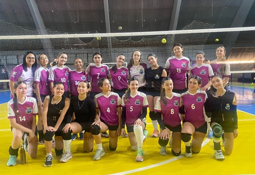 Equipe Mirim Feminino de Vôlei representa Itapeva com garra na Liga de Voleibol de Sorocaba e região